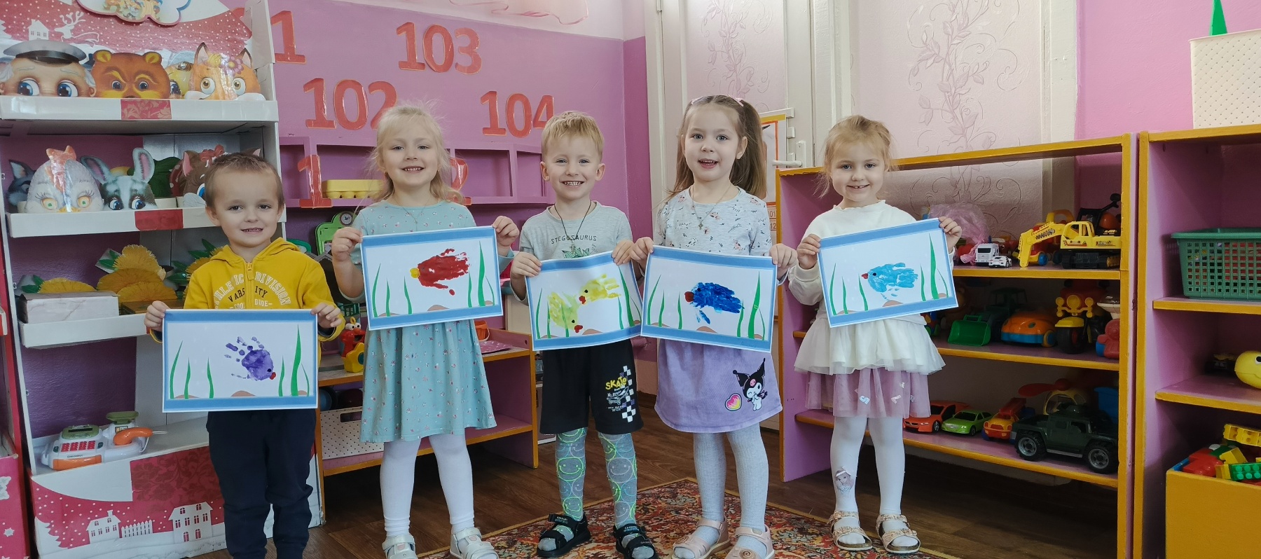 Рыбка в аквариуме. Занятие по образовательной области: Изобразительное искусство/Рисование